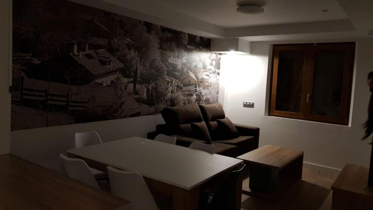 Aldeas De Ezcaray Aparthotel Екстериор снимка
